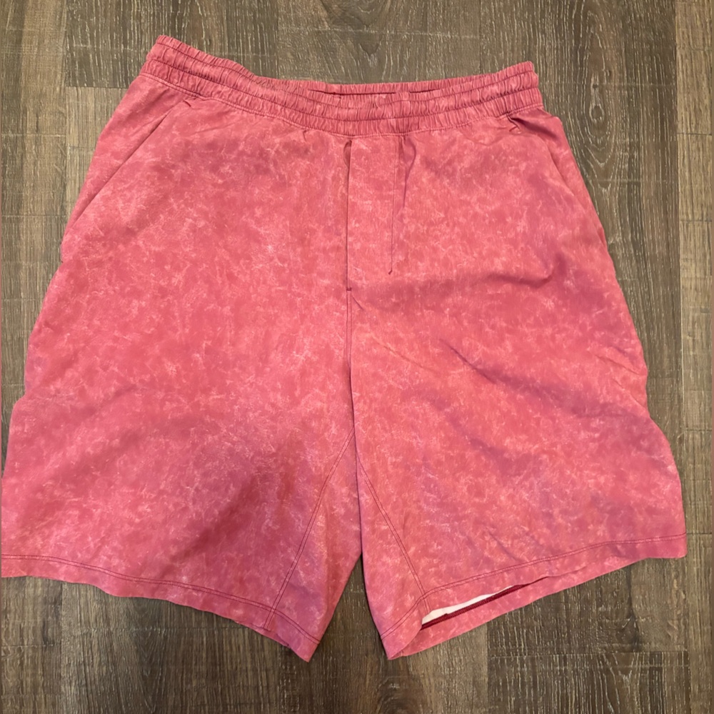 Men’s Lululemon Lined Shorts